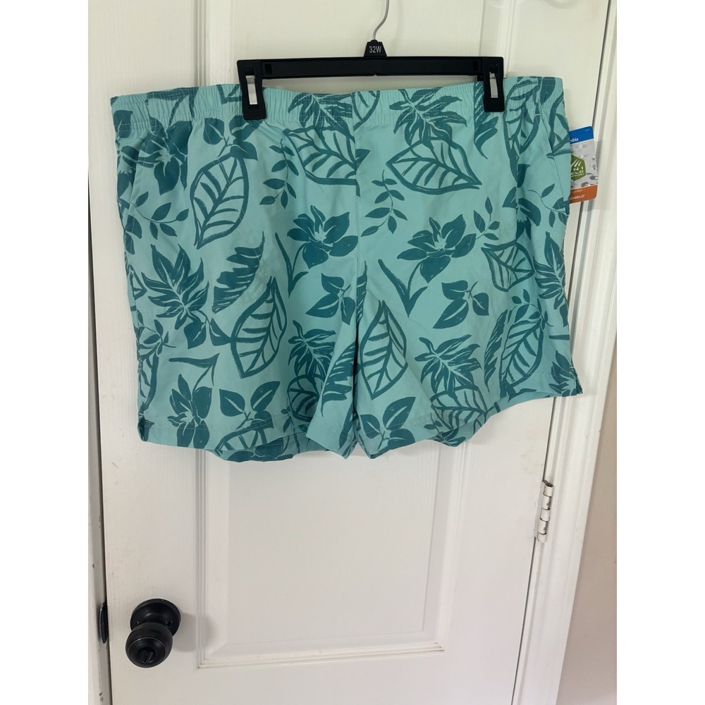 NWT Columbia Sandy River Printed Shorts III Womens XXL 5" Inseam Aqua Floral